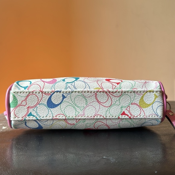 Coach Signature Chelsea Cosmetic Bag - Picture 5 of 8